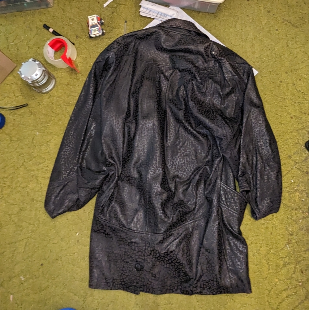 Lightweight Leather Jacket - Picture 3 of 3